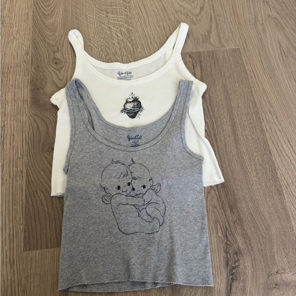 Graphic Brandy Melville tanks